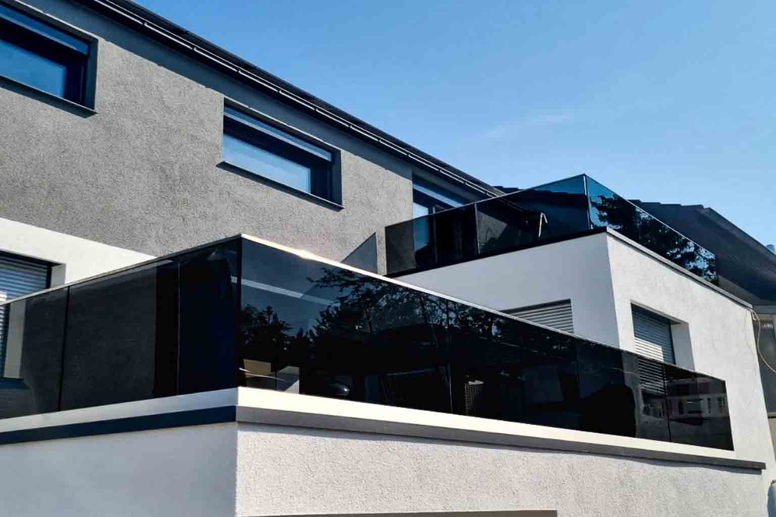 მინის მოაჯირები